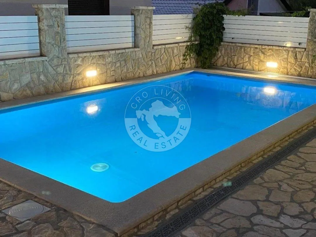 bribir, samostojeća kuća sa bazenom, 110m2 - slika 6
