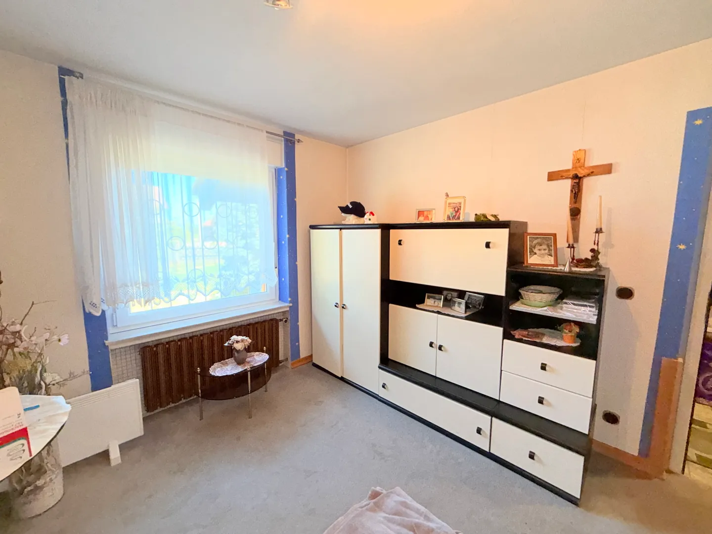 kloštar ivanić - uređena prizemnica s 3 spavaće sobe, garažom i parcelom od 2.054 m2 - slika 2
