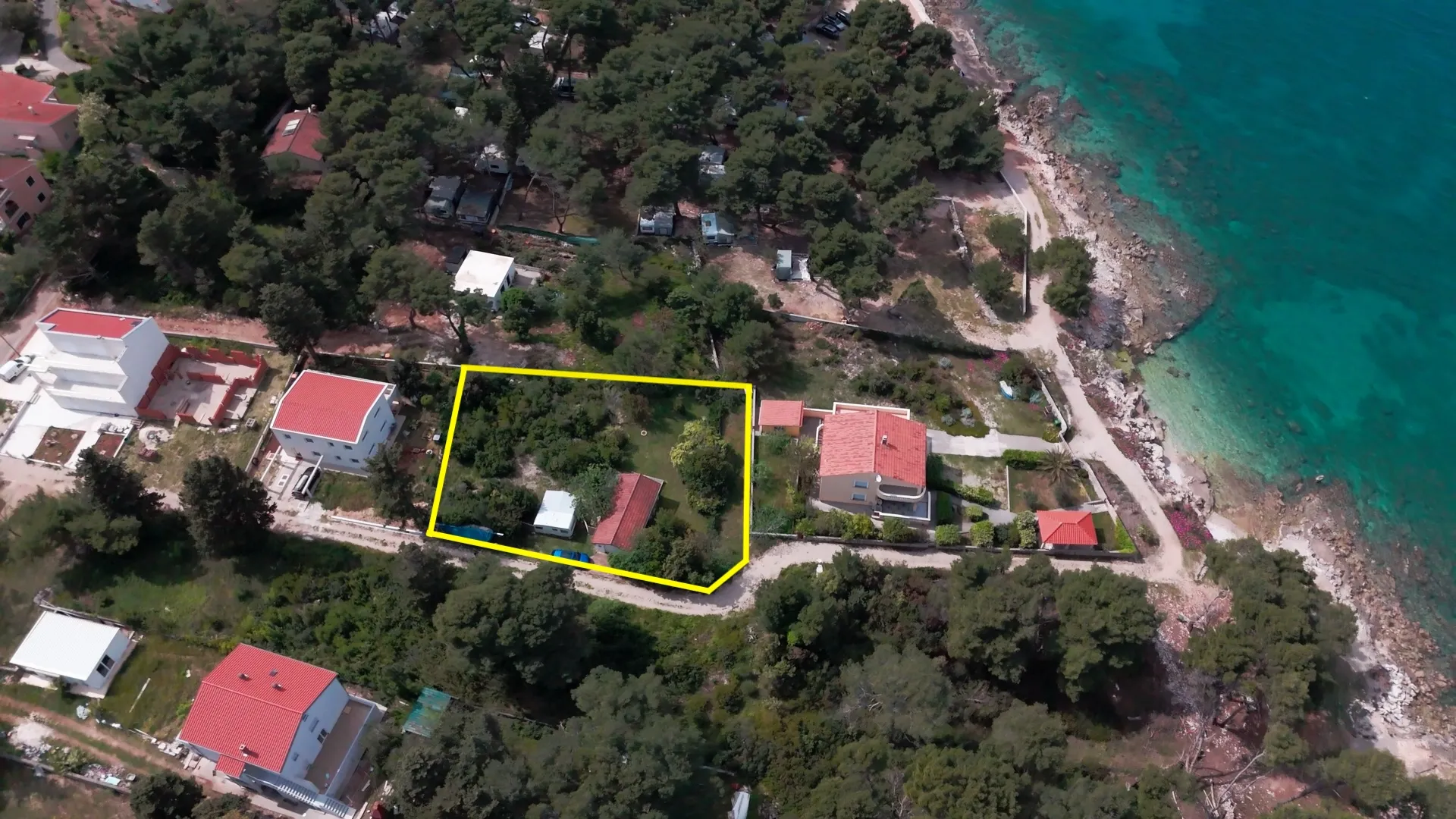 hrvatska, zadar, ugljan - građevinsko zemljište 1.004 m² u sušici, 85 m od plaže, s garažom i inventarom - slika 3
