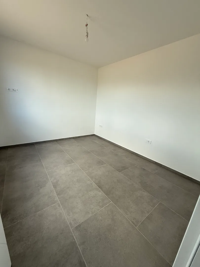 dvosobni stan s terasom i vrtom, 350 m od mora, povljana - pag - slika 6