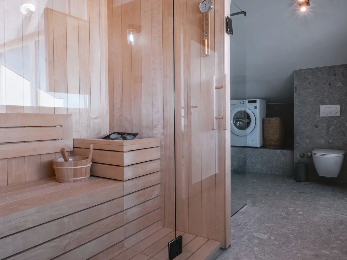 luksuzna vila s bazenom, prvi red do mora, nin - zadar - slika 48