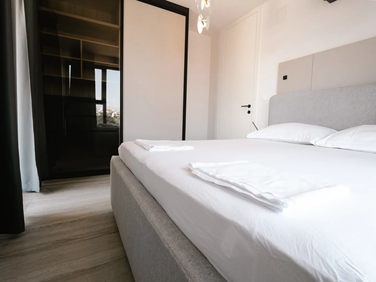 luksuzan penthouse, prvi red do mora, komplet opremljen, pag - povljana - slika 11