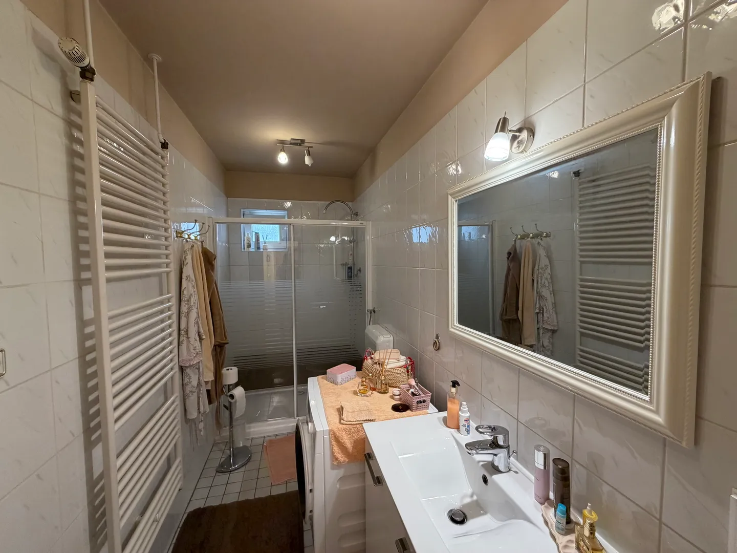 zagreb, dubrava-novoselec, kuća s dva stana 358 m2, na parceli od 911 m2 - slika 24