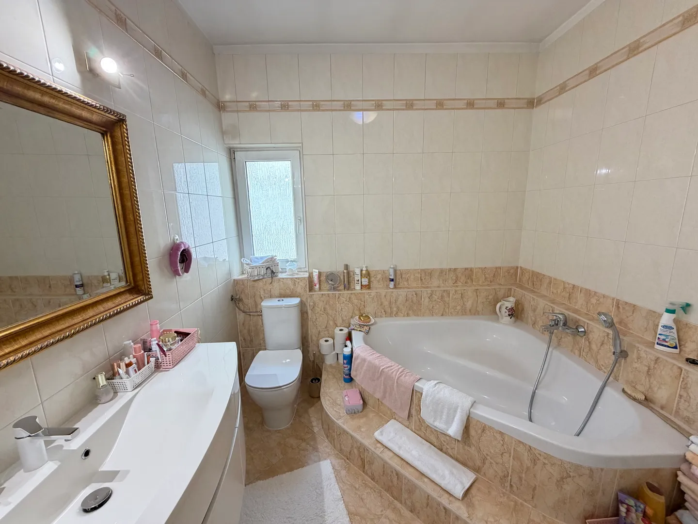 zagreb, dubrava-novoselec, kuća s dva stana 358 m2, na parceli od 911 m2 - slika 13
