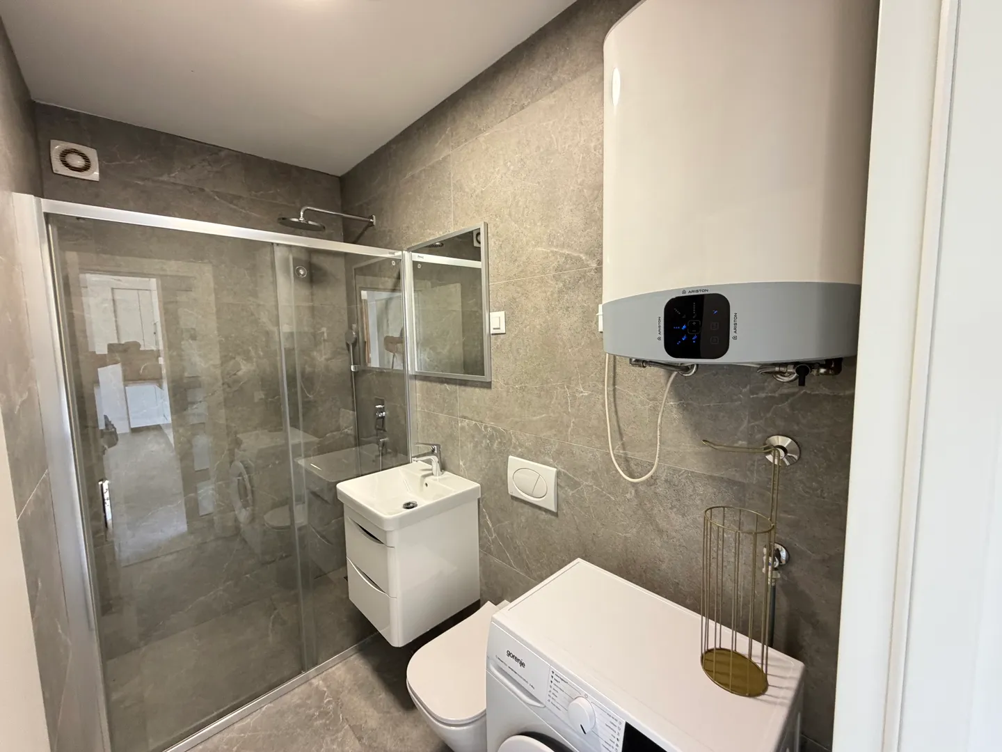 pag, povljana, stan 50 m2, prvi red i pogled na more, jacuzzi - slika 19