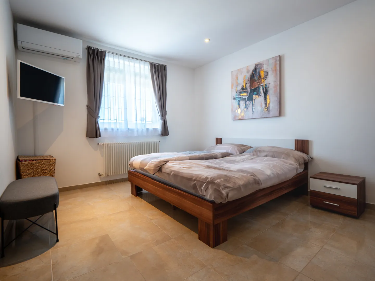 hrvatska, zadar, vrsi - prostrana moderna kuća s bazenom, kaminom i garažom, 152 m² stambena površina - slika 7