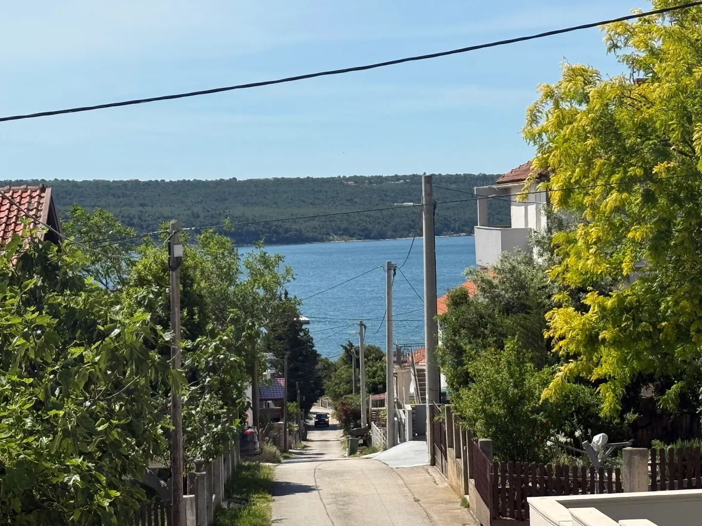 hrvatska, zadar, gornji karin, 400 m od mora, polovica dvojne kuće, 1 spavaća soba - 51,44m2, pogled na more, garaža i vrt - slika 4