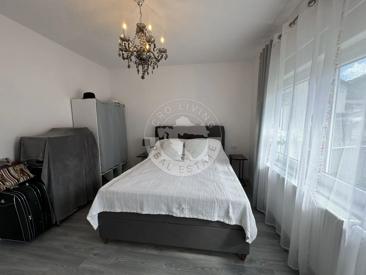 zaprešić, samostojeća kuća 310 m2, na površini od 1830 m2, sa gospodarskim prostorom - slika 22
