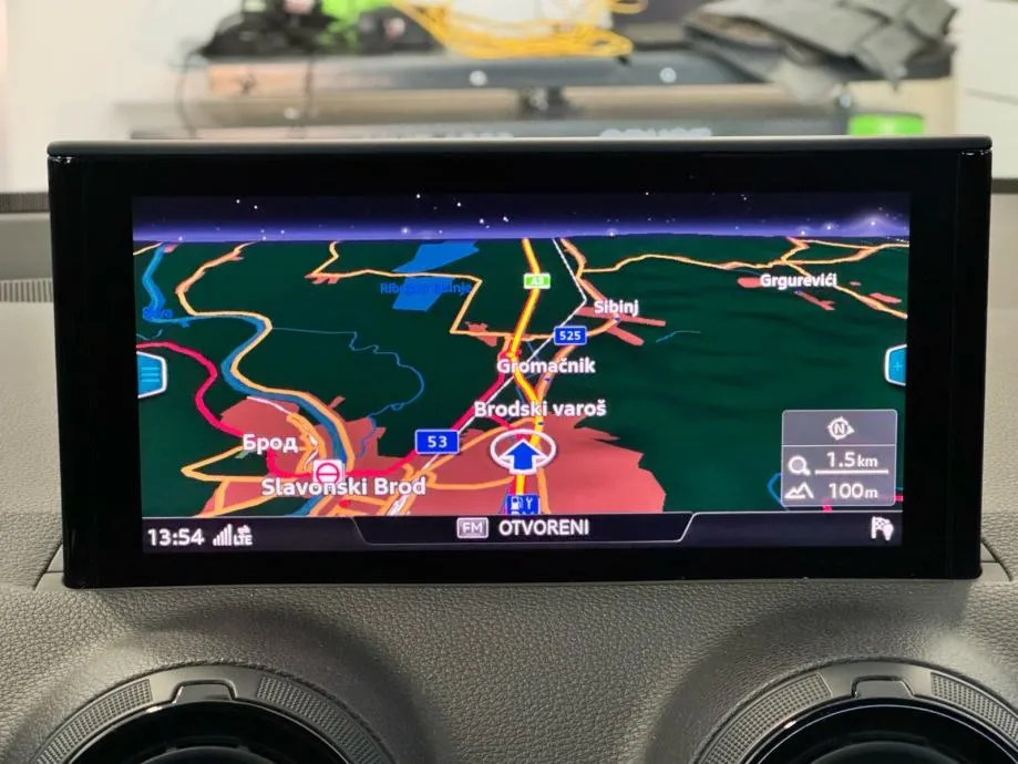 audi q2 30 tdi sport s automatik - slika 12