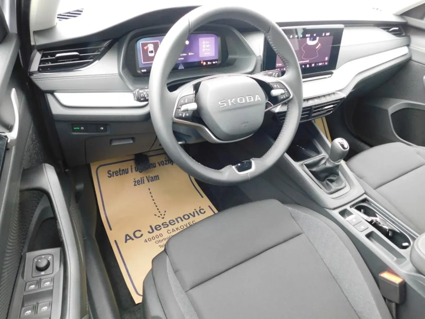 00159 škoda octavia fl essence 2.0 tdi - slika 8