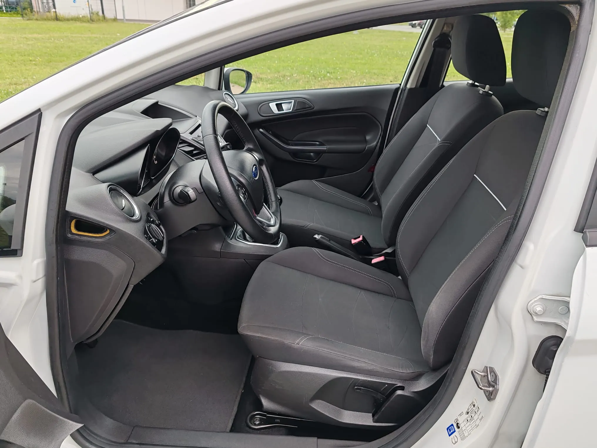 ford fiesta 1,5 tdci , 2015 g, 155tkm ,kartice - slika 8