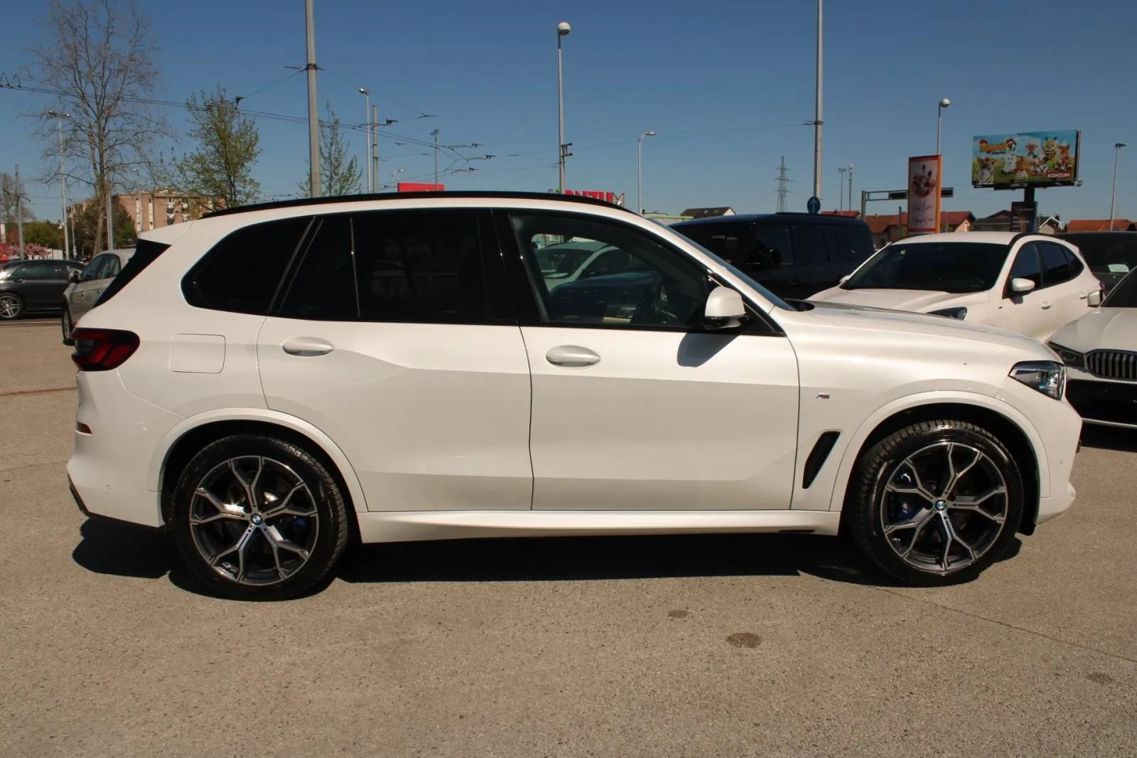 bmw x5 xdrive 45e m-paket *led, navigacija, kamera* - slika 4