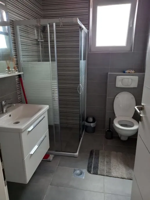 vir, novi stan na prvom katu(94m2), 300 metara do plaže (prodaja) - slika 7