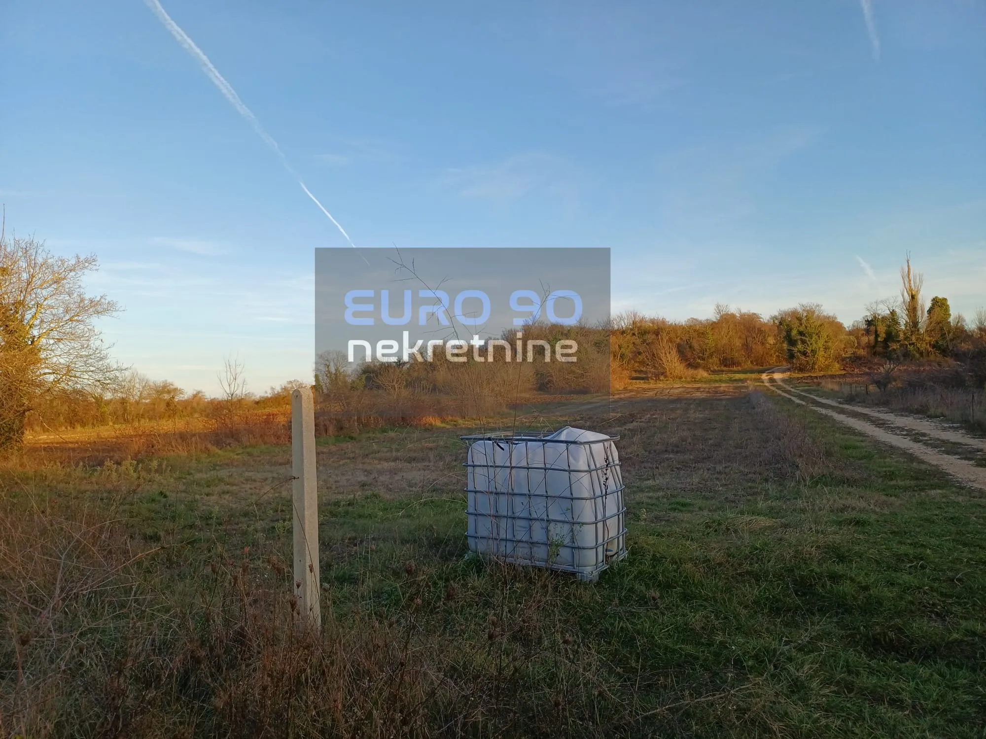 murvica-poljoprivredno zemljište 2764 m2 !!! - slika 2