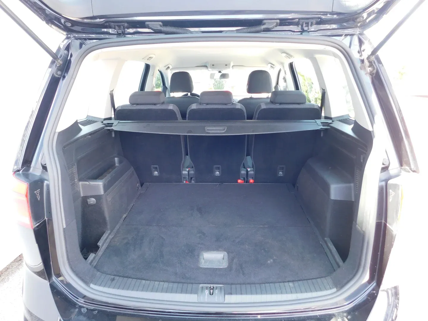 09697 volkswagen touran 1.6 tdi trendline - slika 15