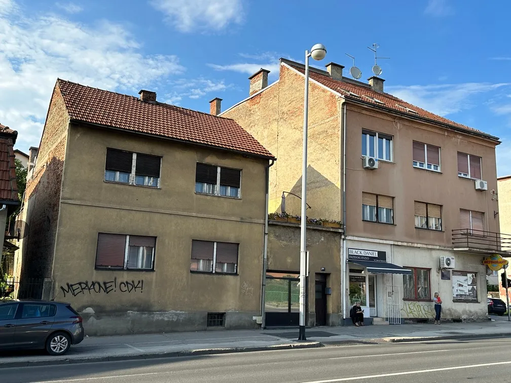 Kuća – Građevinsko zemljište 529 m2 - Zagreb