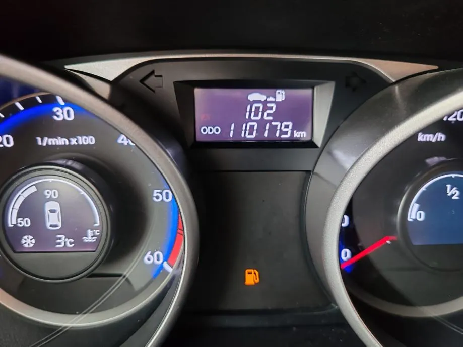 hyundai ix35 1,7 crdi , 110 000 km, 2015g. kartice 24/36 rata - slika 17