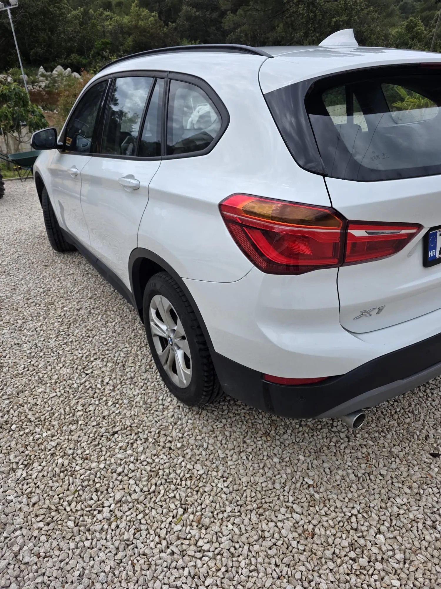 bmw x1 sdrive18d automatik - slika 7