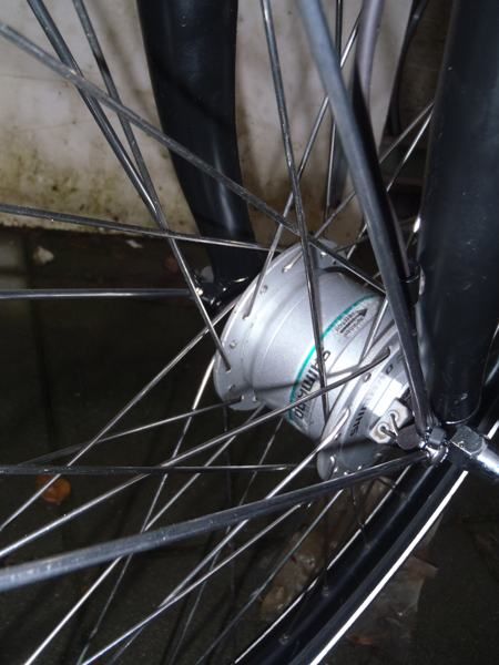 električni bicikl gradski sa brdskim motorom 500w akcija 8900kn - slika 6