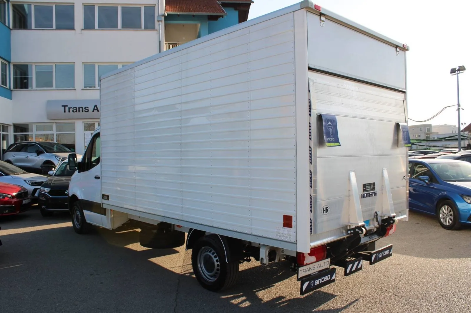 mercedes-benz sprinter 315 cdi kutija + rampa, 2024 god. - slika 8