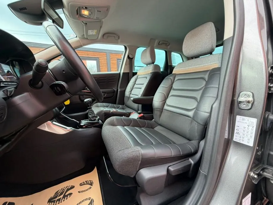 citroën c3 aircross 1.2•2021.g.•navi•senzori•leasing• - slika 9