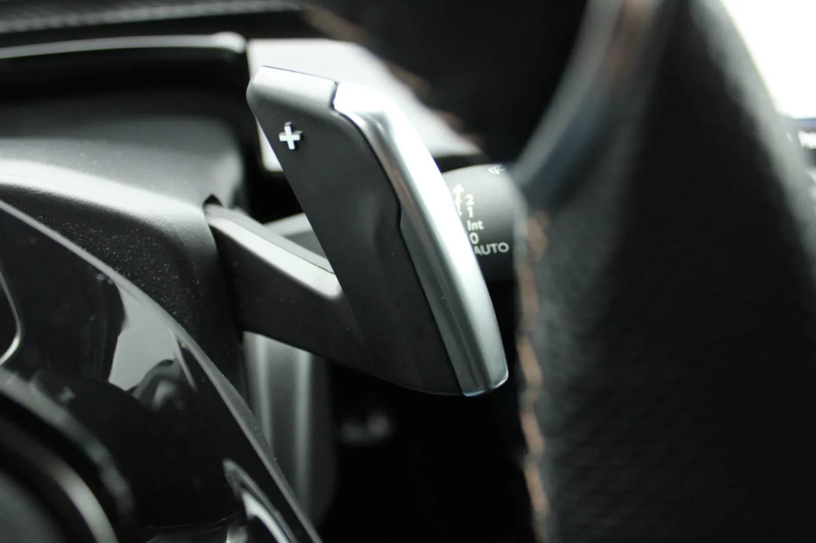 peugeot 508 1.2 puretech gt automatik *led, navigacija, kamera* - slika 11