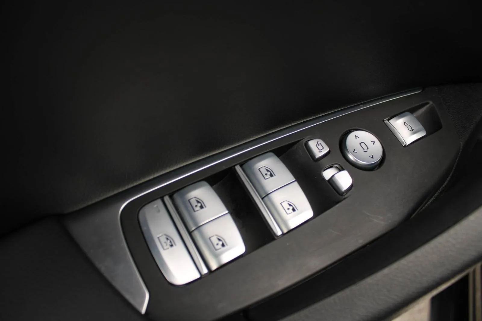 bmw x4 20d xdrive m-paket *led, navigacija, kamera* - slika 15
