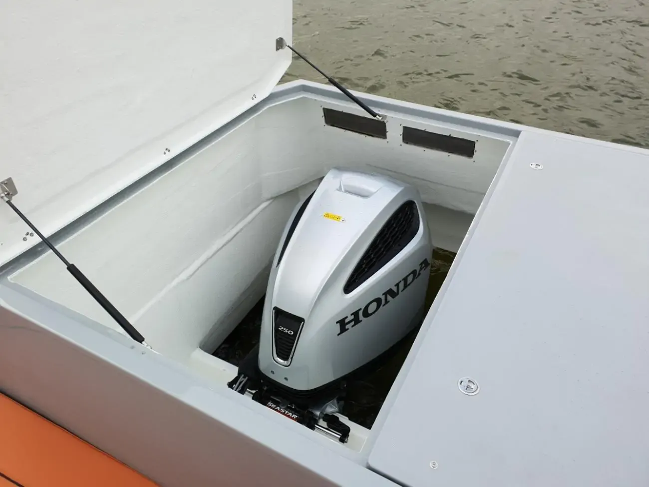 maxima 840 - slika 2
