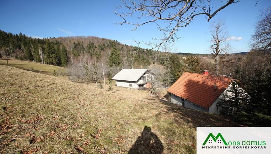kuća za nas i dva apartmana za najam (prodaja) - slika 20