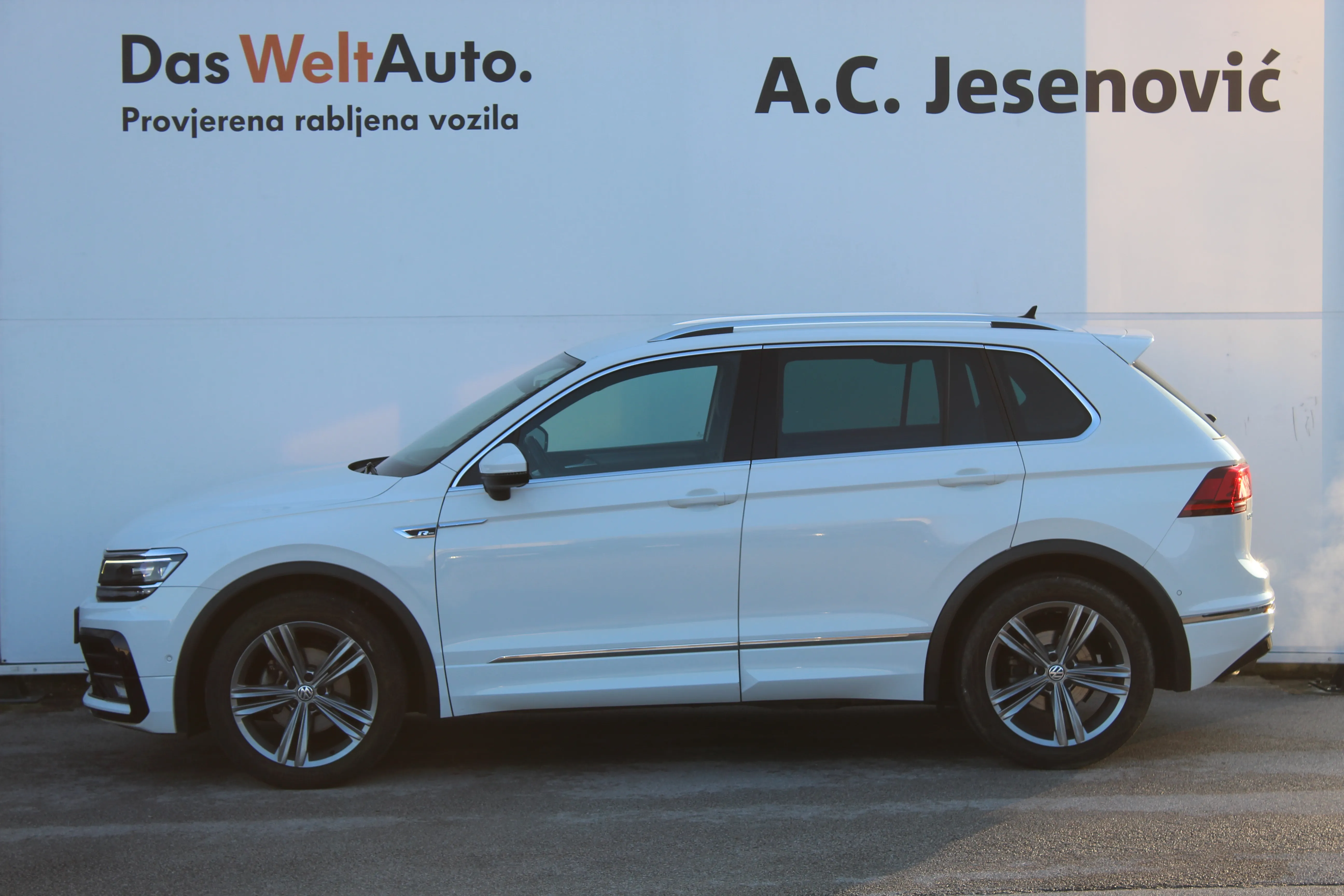 12972 tiguan 2.0 tdi highline + r-line paket - slika 6