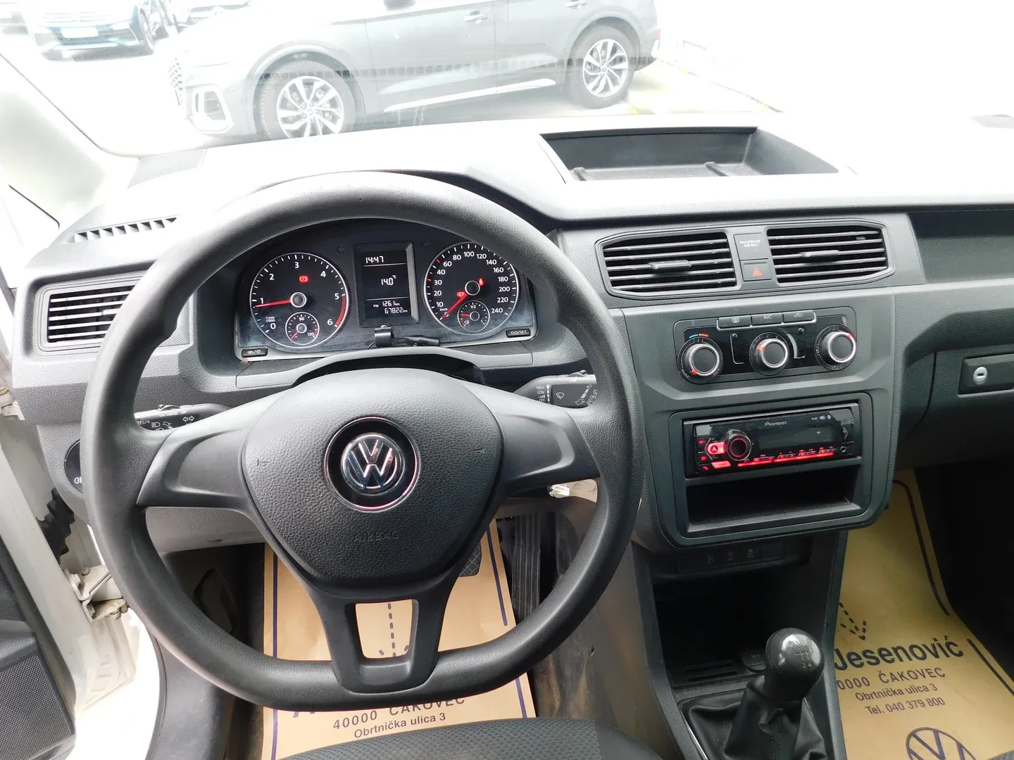 11963 vw caddy kombi maxi van 2.0 tdi - slika 9