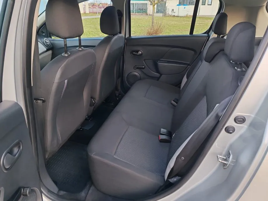 dacia sandero 0,9 tce 90,2015 g,66000 km, kartice24/36 rata - slika 11