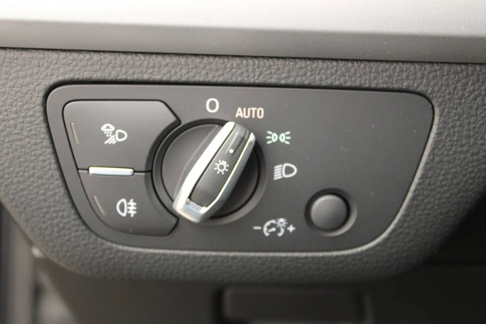 audi q5 40 tdi quattro s-tronic - slika 15