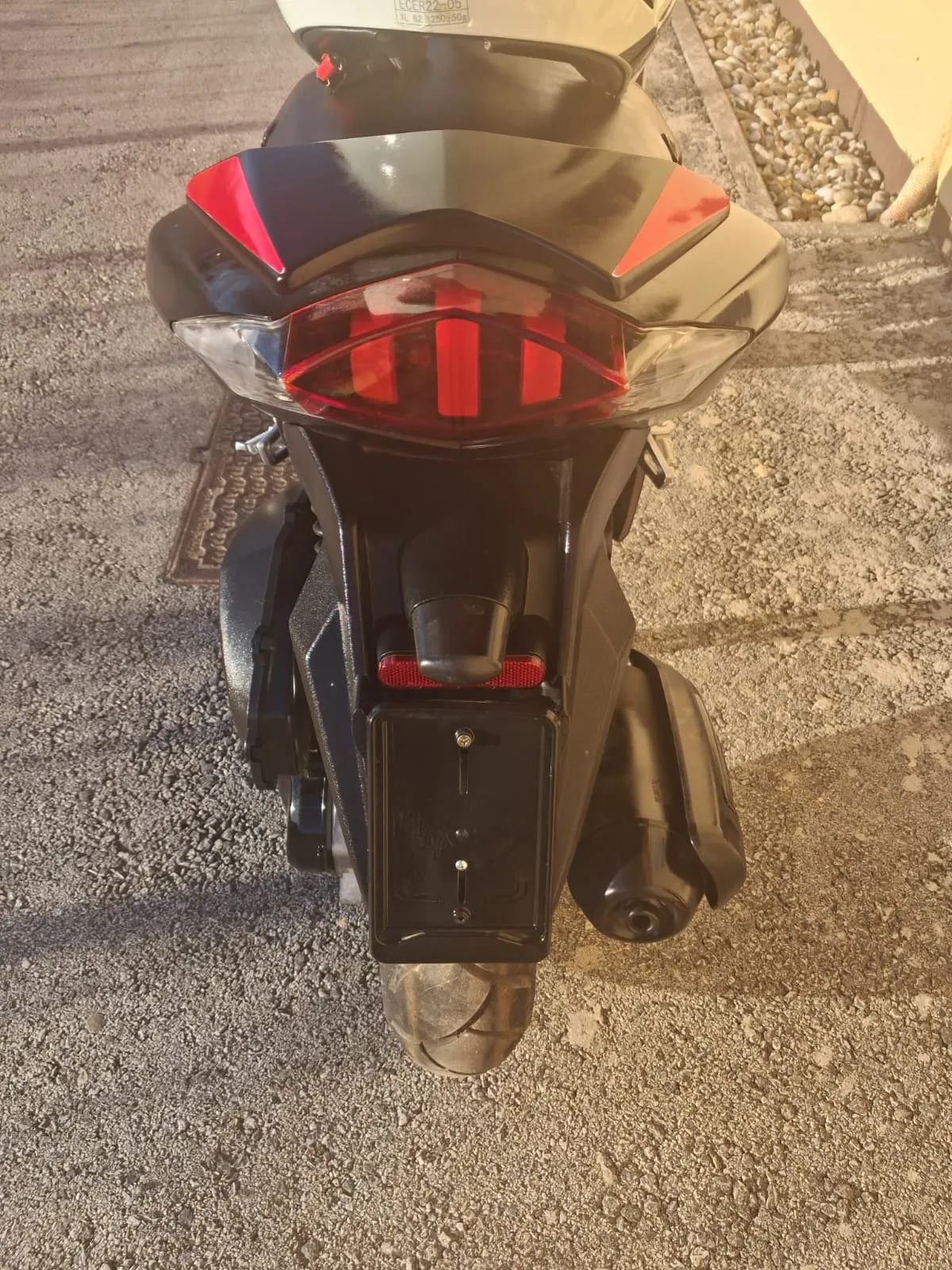 skuter 49ccm peugeot 2019 speed fight i kaciga - slika 2