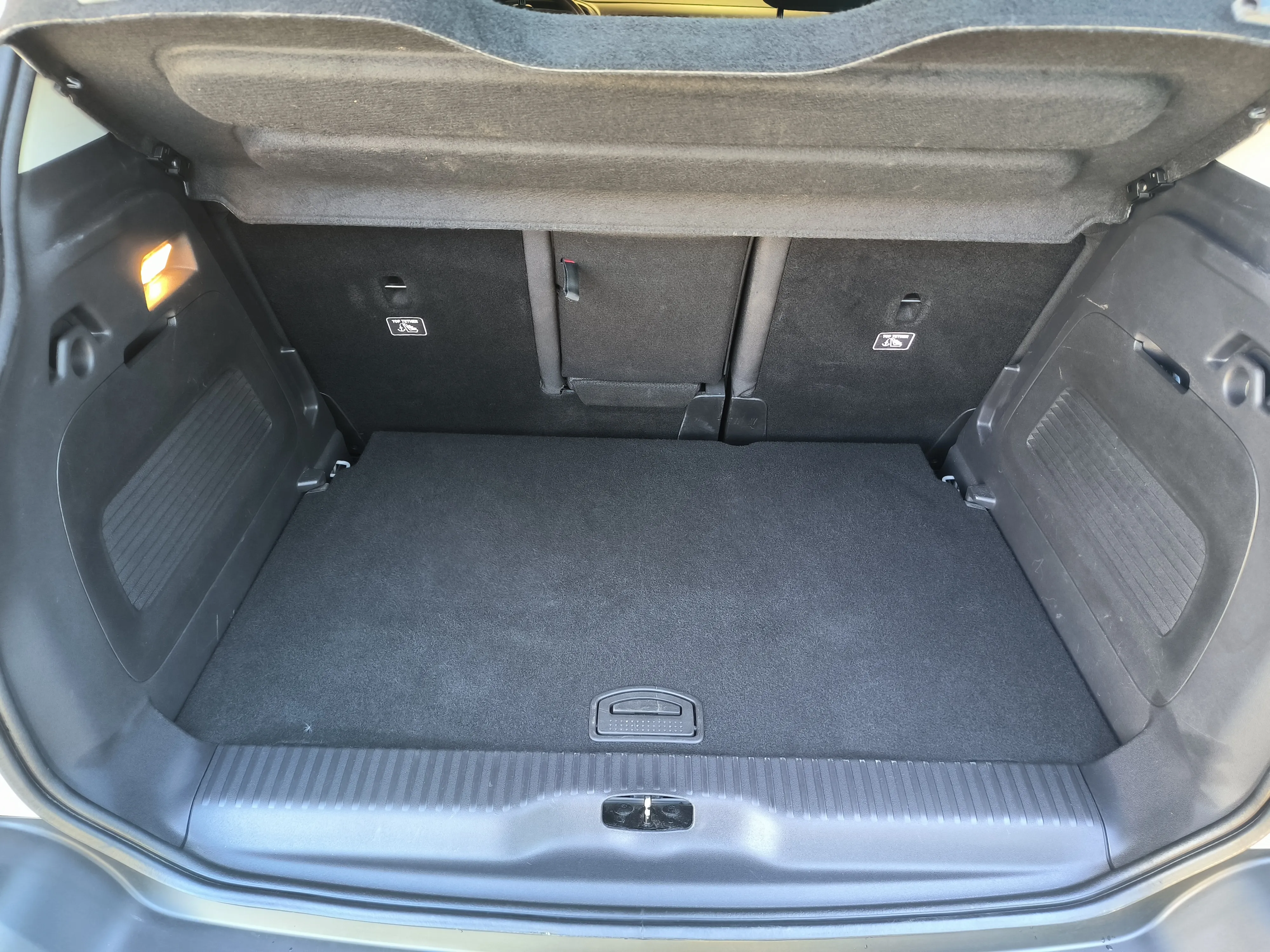 citroën c3 aircross 1,5 bluehdi, shine, servisna, jamstvo, reg. 1 god - slika 17