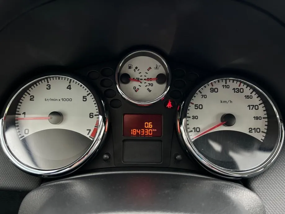 peugeot 207 sport 1,4 vti + plin - 2011 - garancija - reg 1 god !!! - slika 12