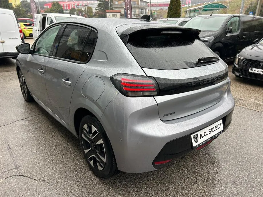 peugeot 208 allure 100 2025 - gratis registracija + 4 zimske gume! - slika 6