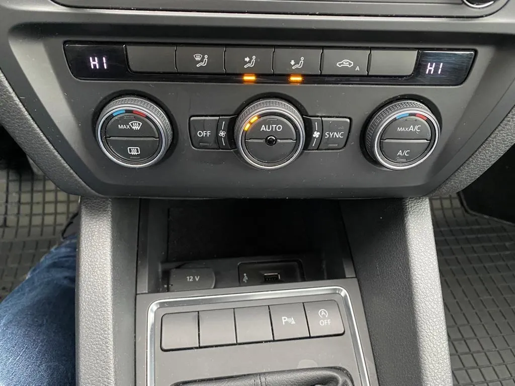 vw jetta 2.0 tdi, aut. klima, park. senzori, 1. vlasnik, 4x garancija! - slika 9