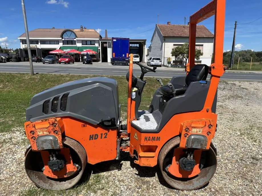 valjak hamm hd12 - slika 2