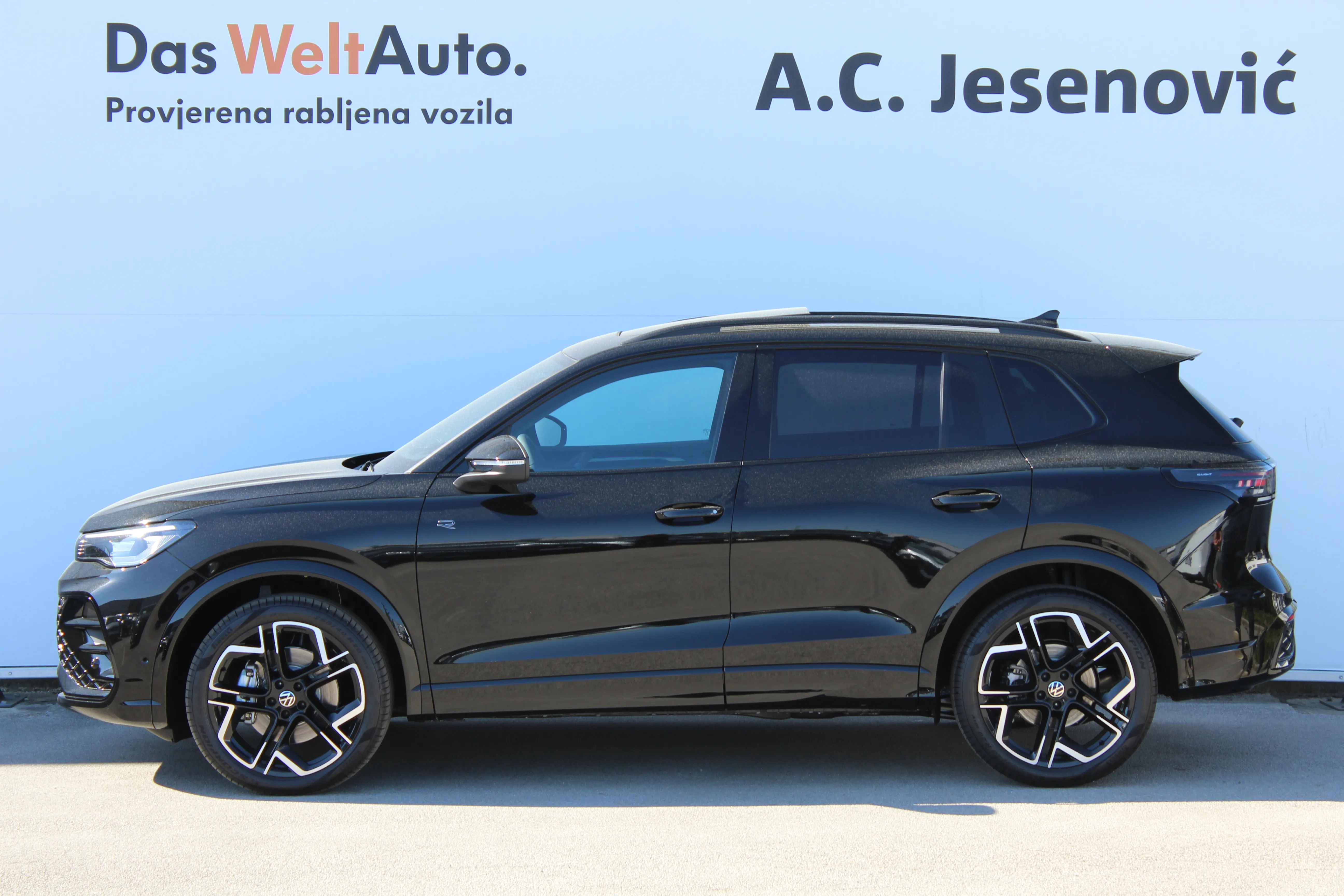 13213 volkswagen tiguan 2.0 tdi dsg r-line plus - slika 6