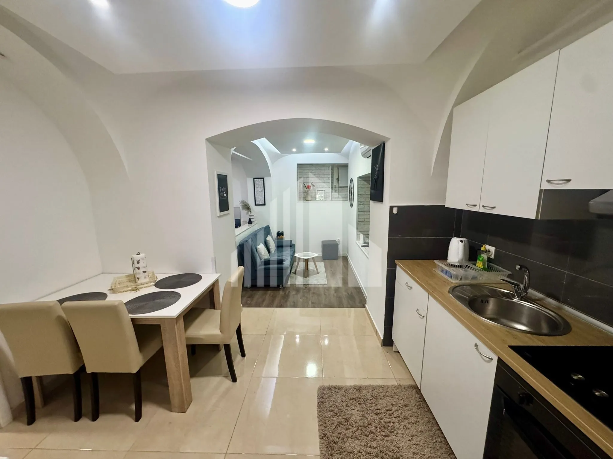 zagreb, centar, uređen stan, 37m2, investicija - slika 3