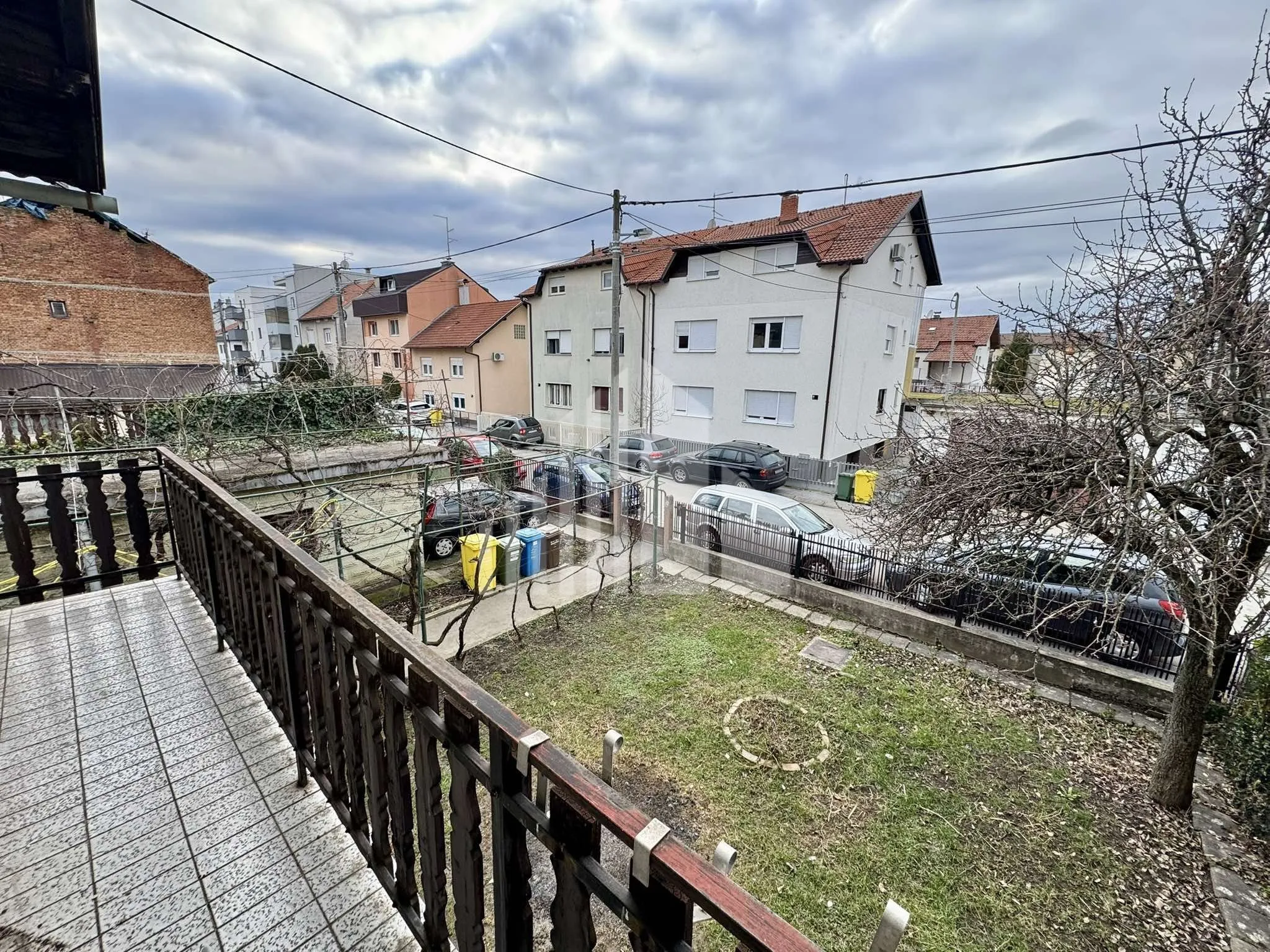 Zagreb, Voltino, obiteljska kuća, 240m2, za adaptaciju