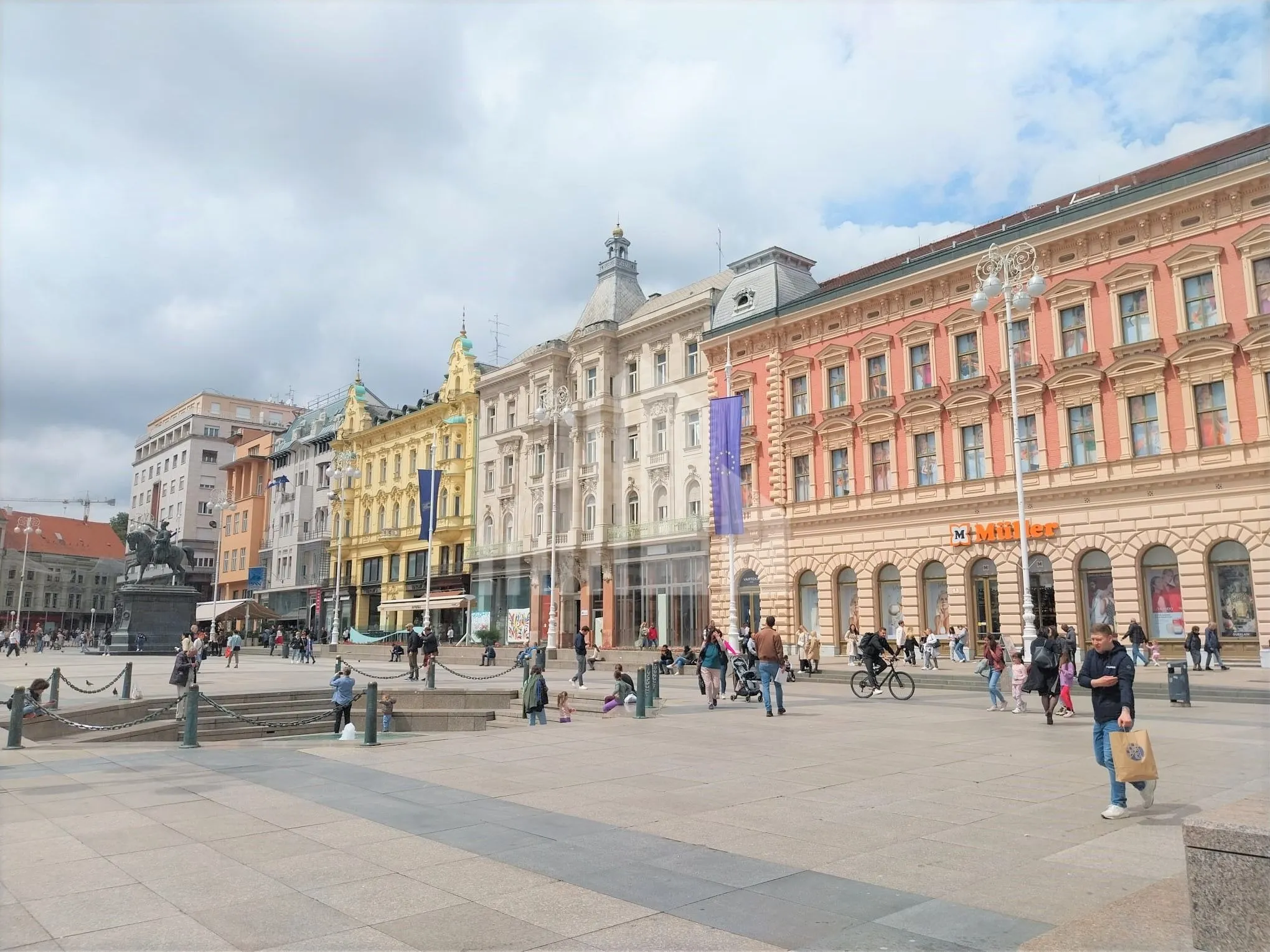 stan: zagreb (centar), trg bana josipa jelačića (prodaja) - prilika! - slika 2