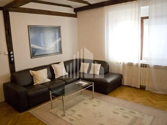 centar, dvoetažan stan s velikom terasom za uređenje - slika 2
