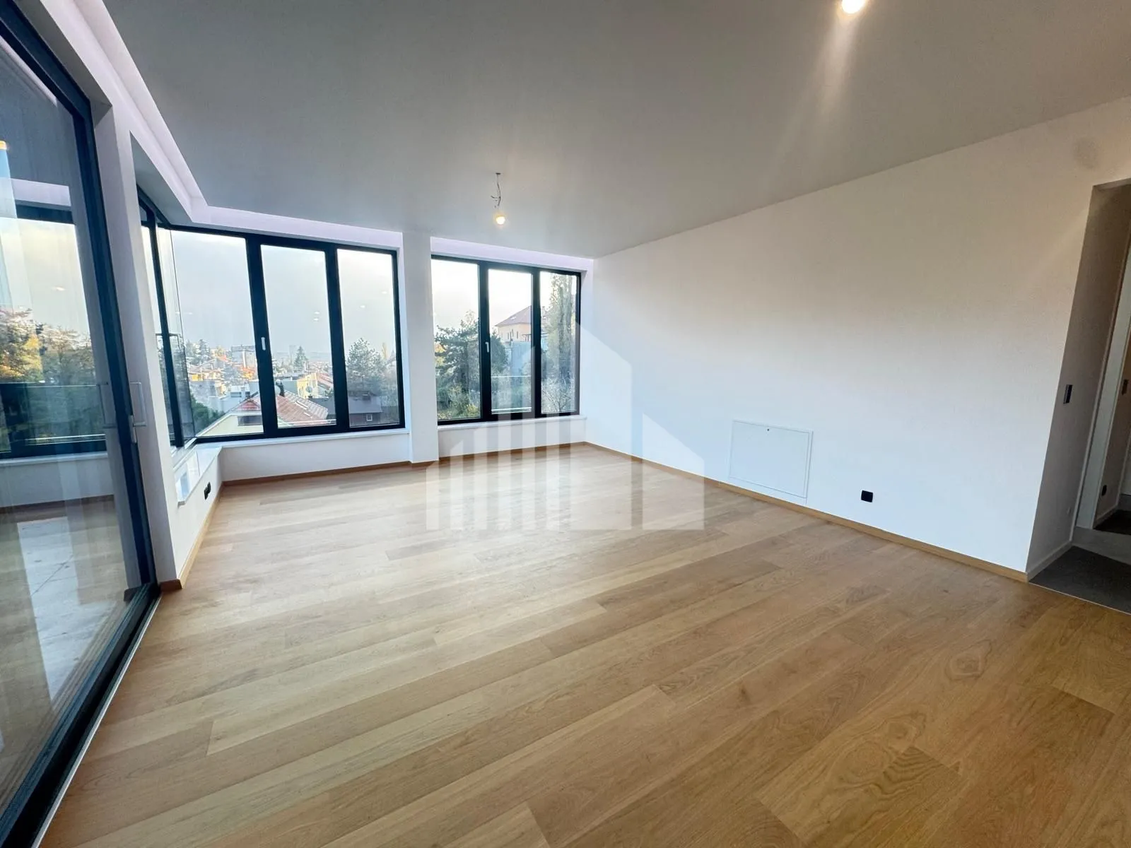 penthouse s panoramskim pogledom na grad - db+3ss, gpm - slika 3