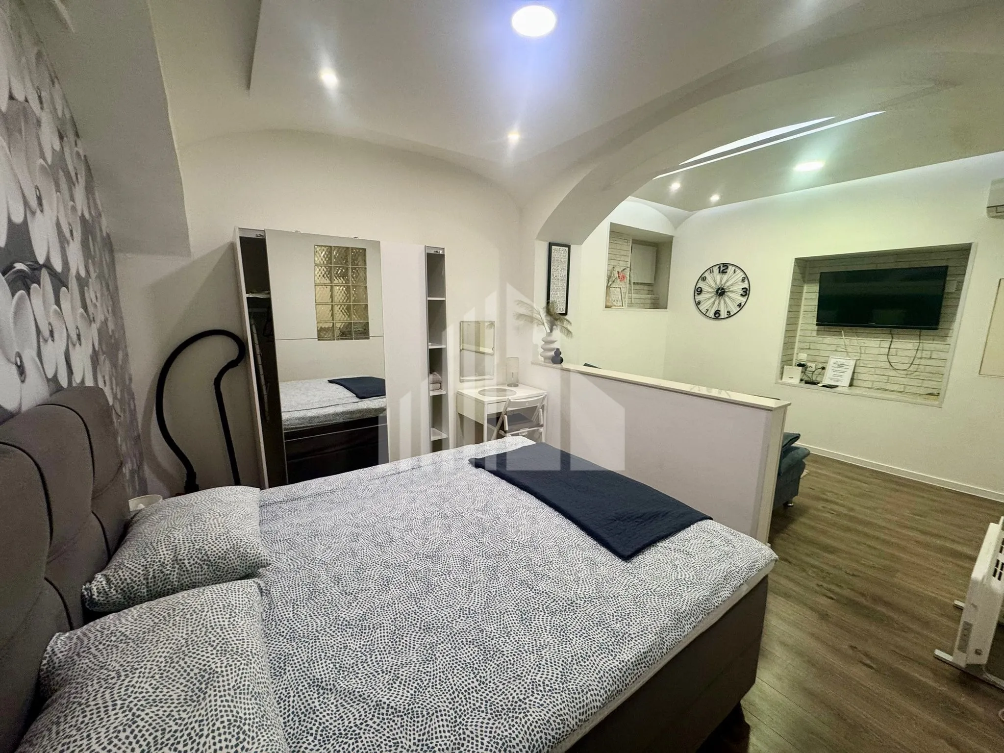 zagreb, centar, uređen stan, 37m2, investicija - slika 7