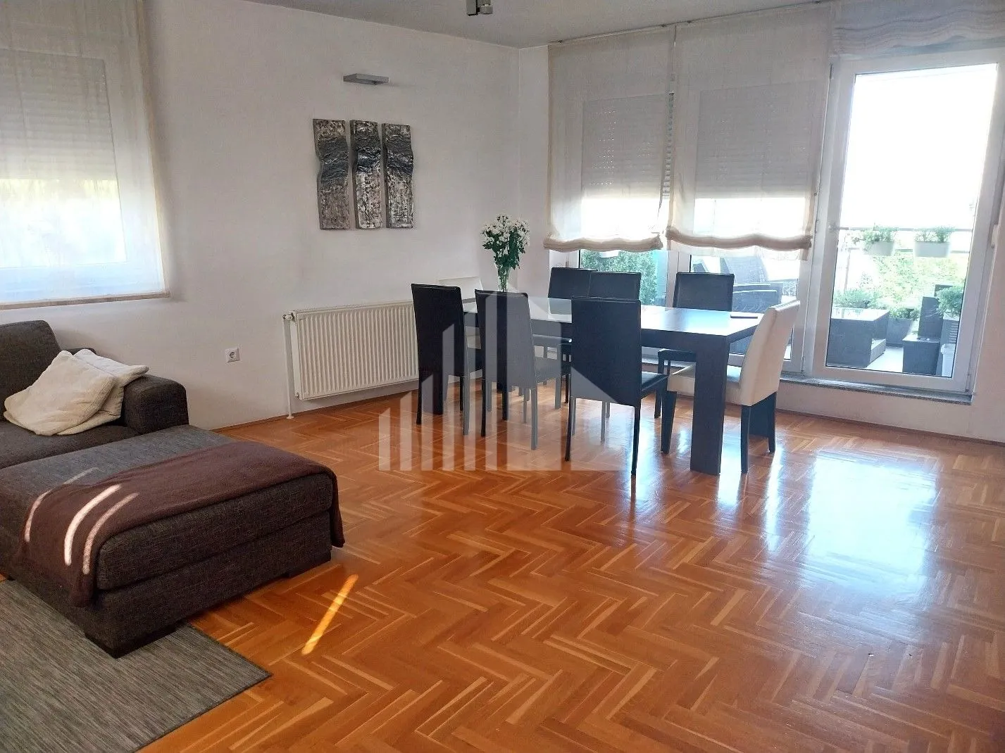 zagreb, bijenik, moderan 4-soban stan, parking - slika 2