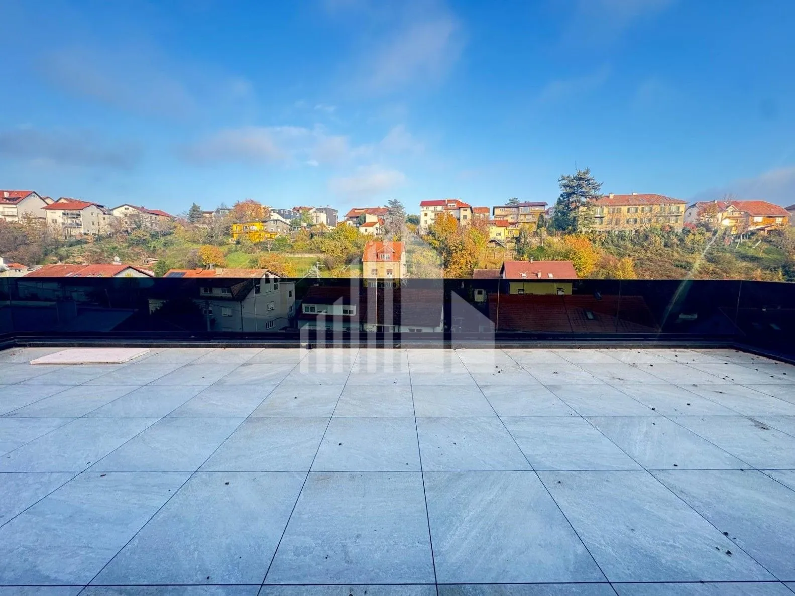 penthouse s panoramskim pogledom na grad - db+3ss, gpm - slika 4