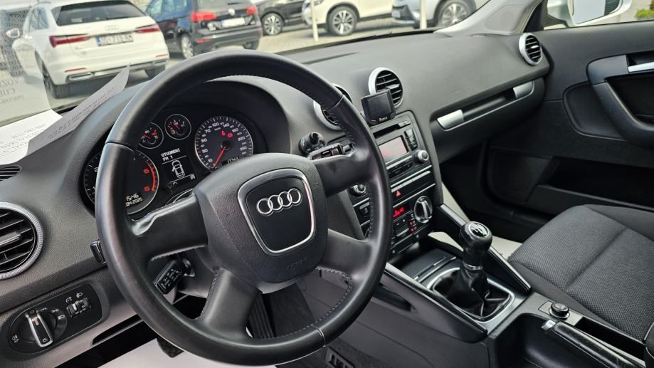 audi a3 sb 1,6 tdi,climatronic,tempomat,alu,abs,servo,reg.-9/2025 - slika 14