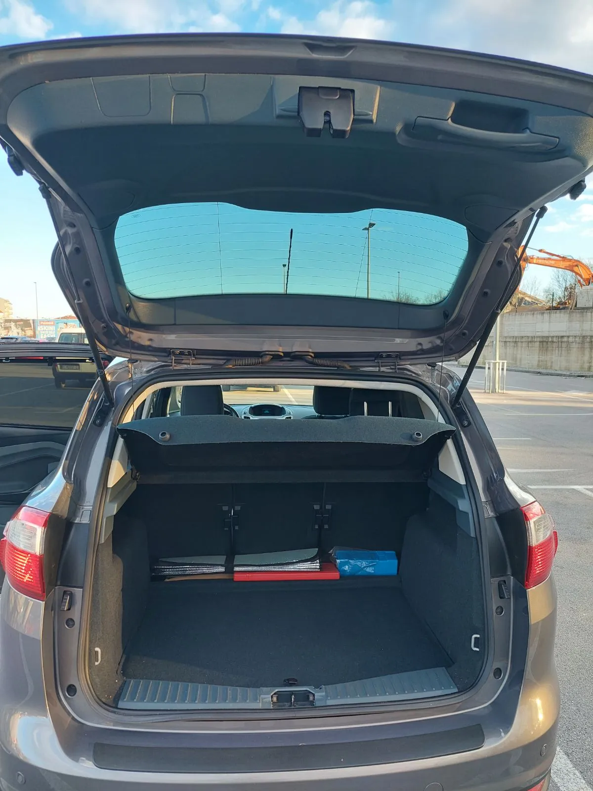 ford c-max 1.0 ecoboost - slika 10